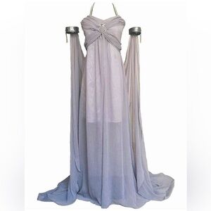Halloween costume: adult women’s Daenerys Targaryen dress with arm cuffs. Size S